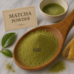 Matcha-Powder in a wooden spoon